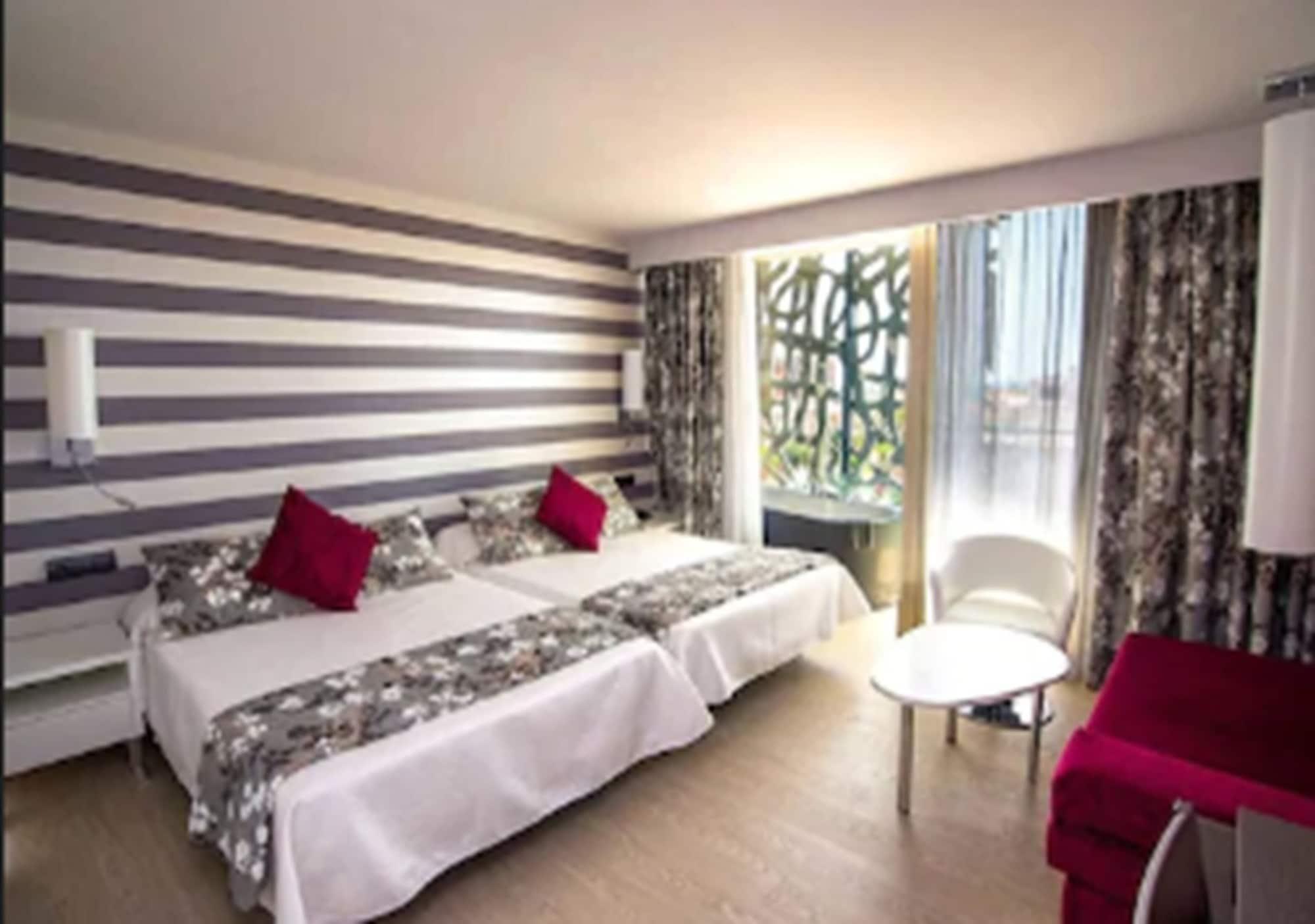 Hotel Rh Vinaros Aura Екстер'єр фото